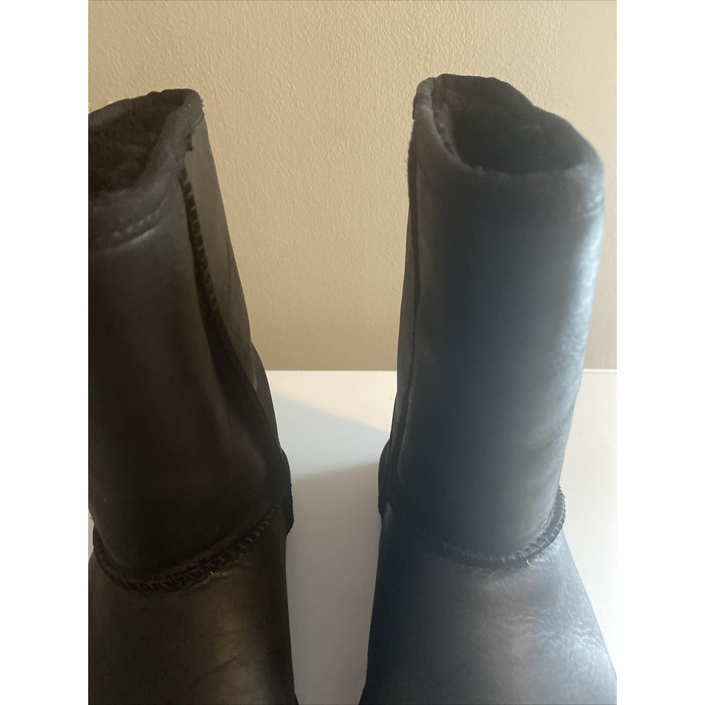 UGG Australia Style Ladies 1016559 Classic Short Black Leather Boots Size 7M - Picture 8 of 14